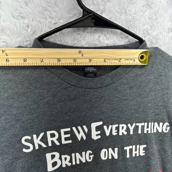 Skrewball Peanut Butter Whiskey Unisex Size Medium Grey Tshirt - Picture 6 of 9